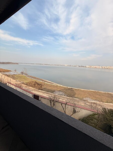 Aleea Lacul Morii, Militari,