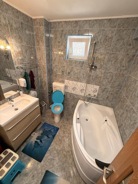 Aleea Lacul Morii, Militari,