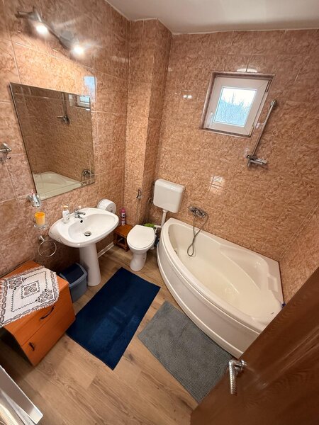 Aleea Lacul Morii, Militari,